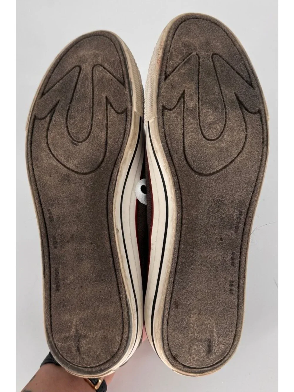True Religion Vintage Brown Canvas Low-Top Sneakers With White Laces Size 9 Mens